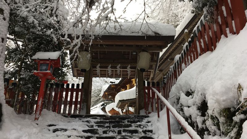 貴船神社の北門(Kita-mon gate of the Kifune-jinja Shrine)