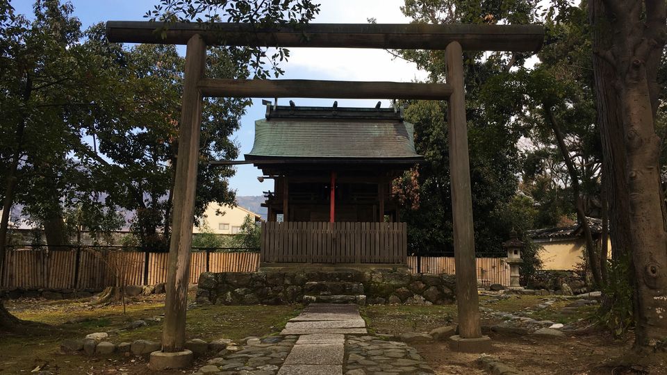 鹿王院の鎮守社(Chinju-sha Shrine of the Rokuo-in Temple)