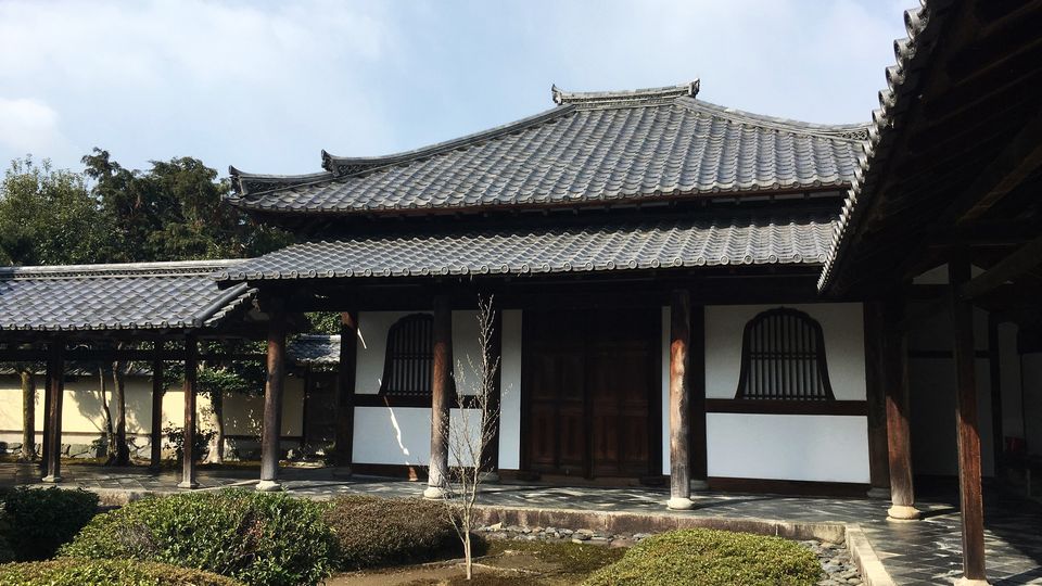 鹿王院の本堂(Hon-do hall of the Rokuo-in Temple)